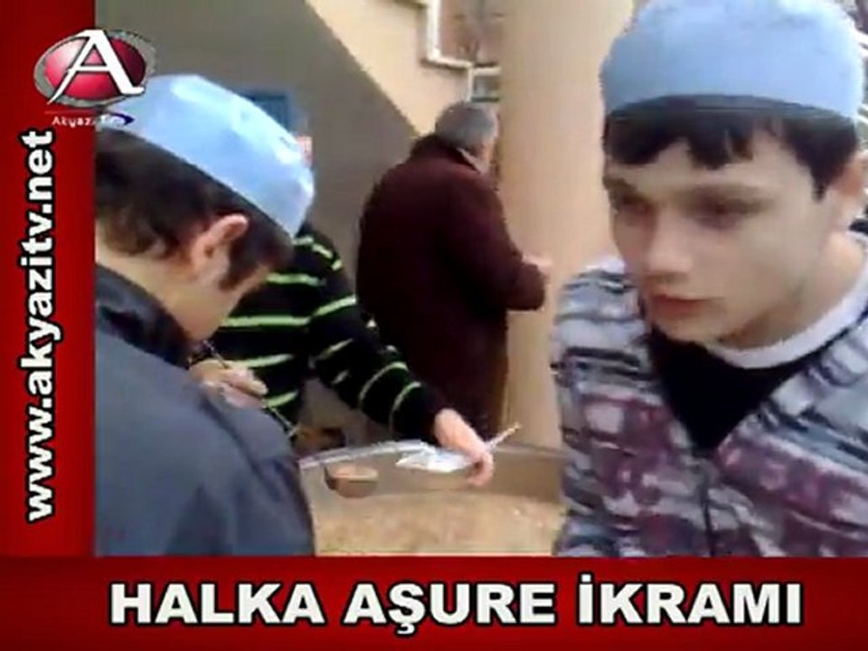 Halka Aşure İkramı