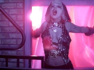 Lady Gaga - The Edge Of Glory ( * HD * )