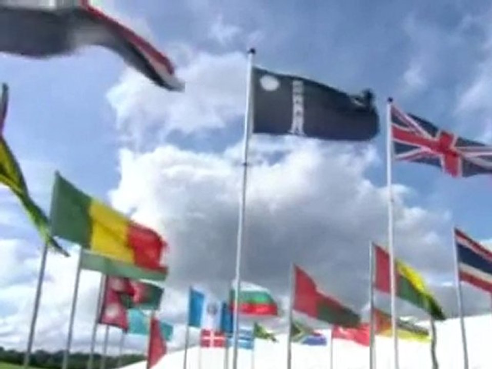 Jalsa Salana UK 2009 - Day 1: VIP Speeches (English) - Part 1