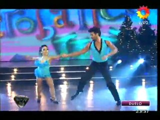 Piquin y Noelia salsa acrobatica