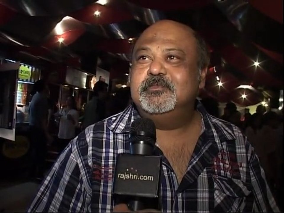 Pappu Can't Dance Sala Premieres - Bollywood News