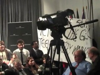 Παρέμβαση σε ομιλία Πάγκαλου στο Βερολίνο