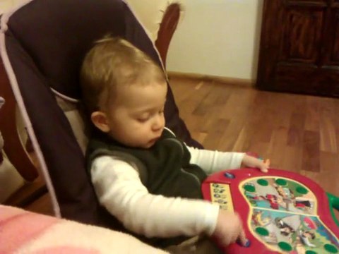 mały Mozart sfilmowany HTC 7 Mozart z Windows Phone