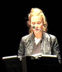 Aurélie H. lit l'arrivée du narrateur à Téville (La Fiction d'Emmedée)