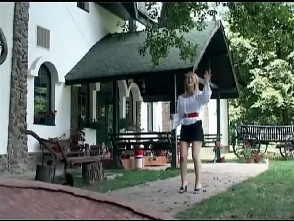 LAURA si ALEX de la ORASTIE Cand imi dai gurita