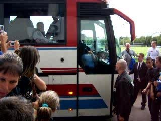 Descente du bus match AJA-OM 19/8/06