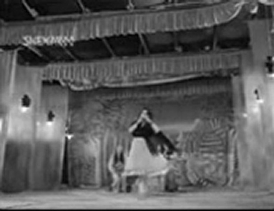 Teesri_Kasam_-_Mare_Gaye_Gulfam_Han_Ji_Han_-_Lata_Mangeshkar_mpeg4[1]