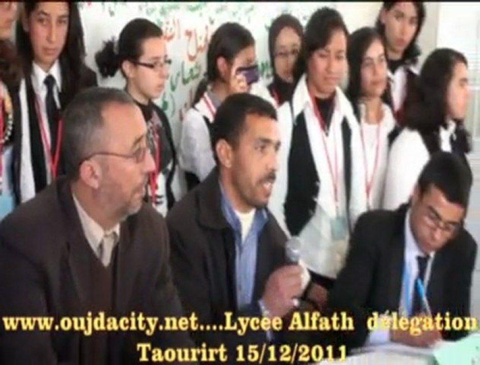 القافلة الاعلامية في زيارة لنادي الصحافة والاعلام بثانوية الفتح بتاوريرت رفقة السيد جمال مزيان النائب الاقليمي بتاوريرت