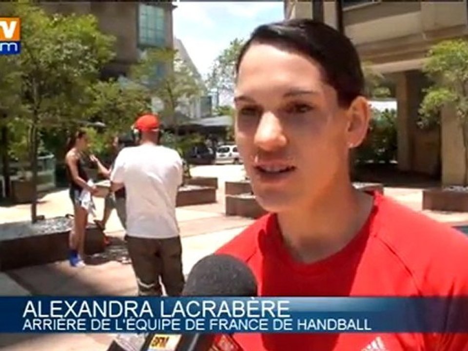 Handball féminin : la prestation Alexandra Lacrabère attendue