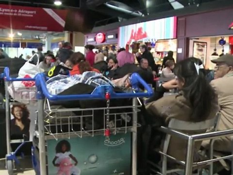 Aéroports: troisième jour de grève à Lyon