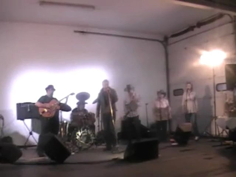 Les GRACELANDERS  "ROCKABILLY BOOGIE"   POUR NOS SOLDATS DU FEU (Céret)