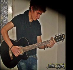 AdiL Çiçek Aşkın Ölüm Kokuyor