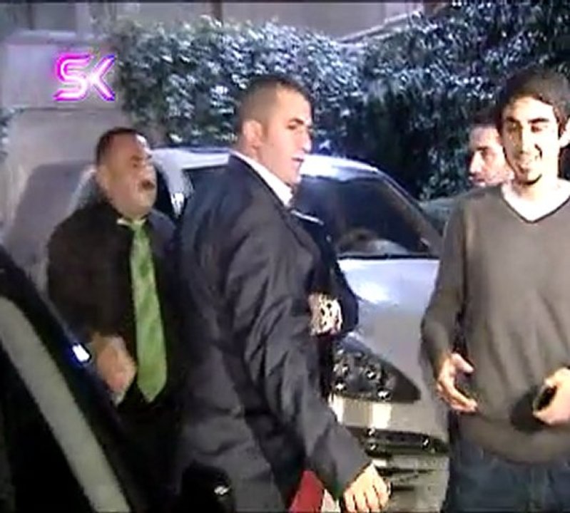 EROL KÖSE'YE SALDIRAN KORUMA, ELİNDE KALAN GÖMLEĞİ KİME VERDİ?