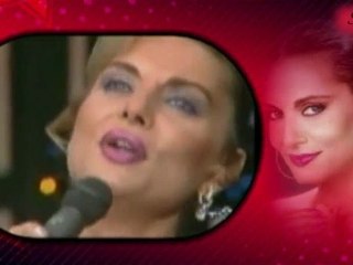 Müşerref Tezcan (Akay )-  Islanmış Gözlerin Ağlıyorsun Sen