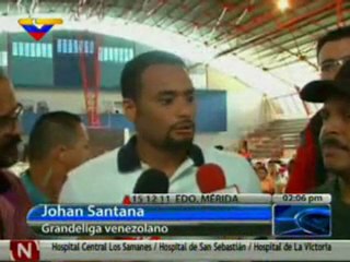 (VIDEO) Johan Santana compartio la alegra navideña con refugiados de Merida