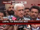 Cabinet meets at 2 pm on Lokpal, bill could be in Lok Sabha on Wed