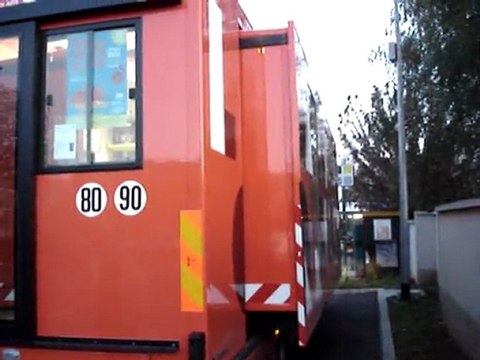 Aulnay-sous-Bois : le mediabus ou bibliobus Décembre 2011