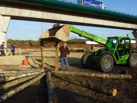 20H moto téléthon 2011 préparation du terrain en images