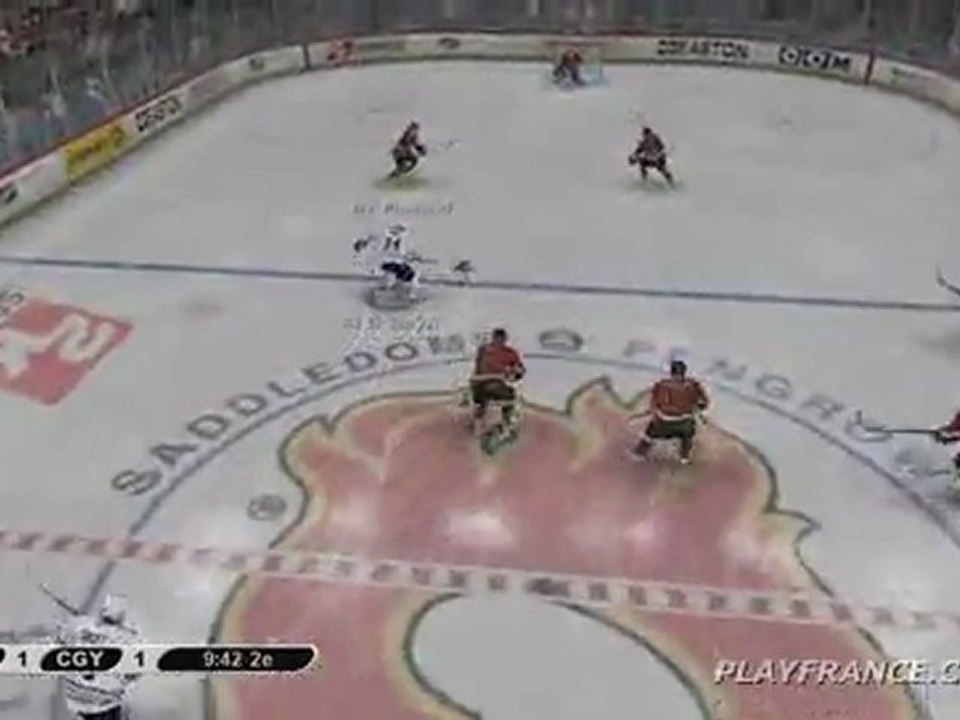 NHL 2K7 (PS3) - Une période d'un match opposant Calgary à Edmonton.