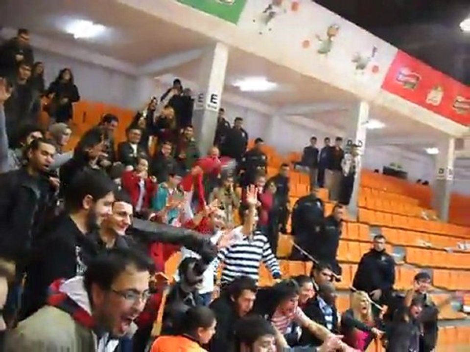 bandırma kırmızı-hacettepe basketbol maçı 18 aralık 2011 bandırma