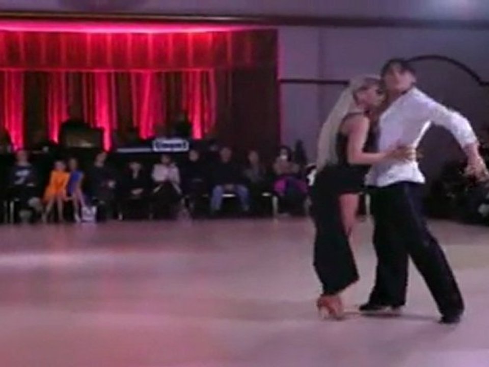 Oleksandr Altukhov & Oksana Dmytrenko - Showcase Dance
