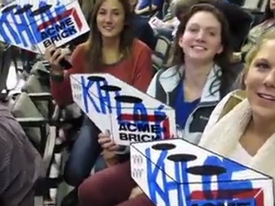 SNTV - Khloe Kardashian Cheers on Lamar at First Dallas Game