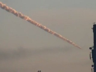 ufo .trace nuageuse d une météorite?  na nibie 19.12.2011