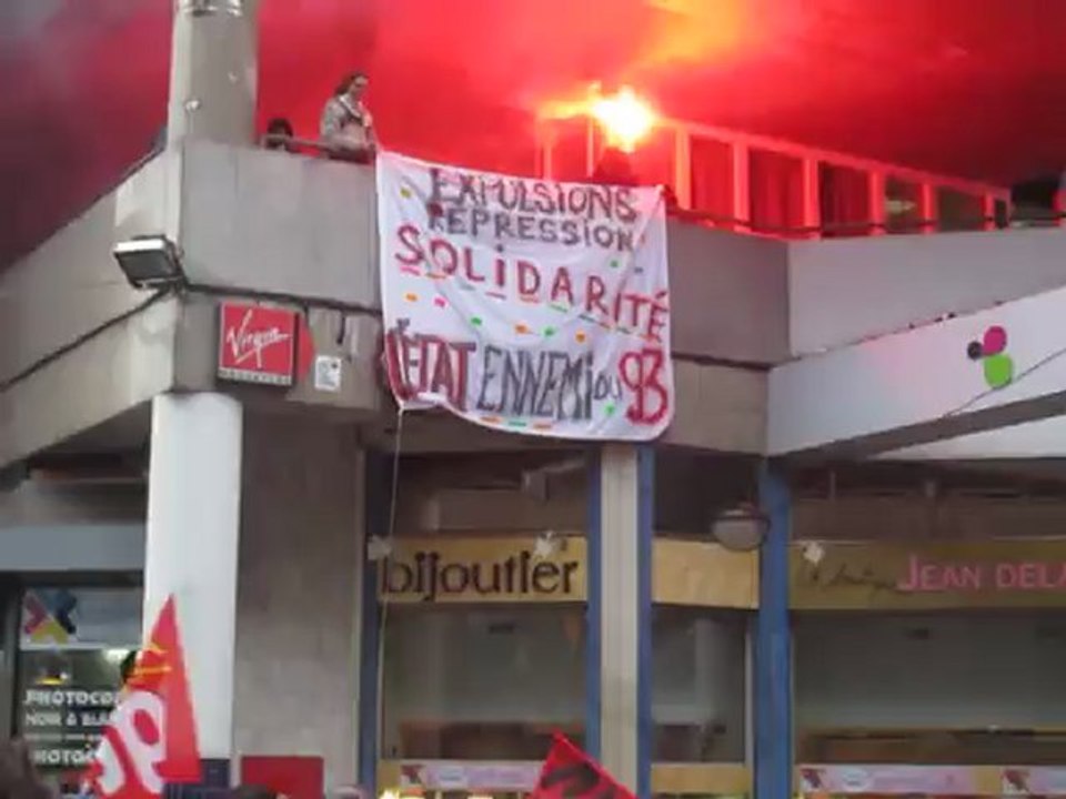 Manifestation contre les expulsions, pour le relogement et la régularisation, Saint-Denis, 17 décembre 2011 c