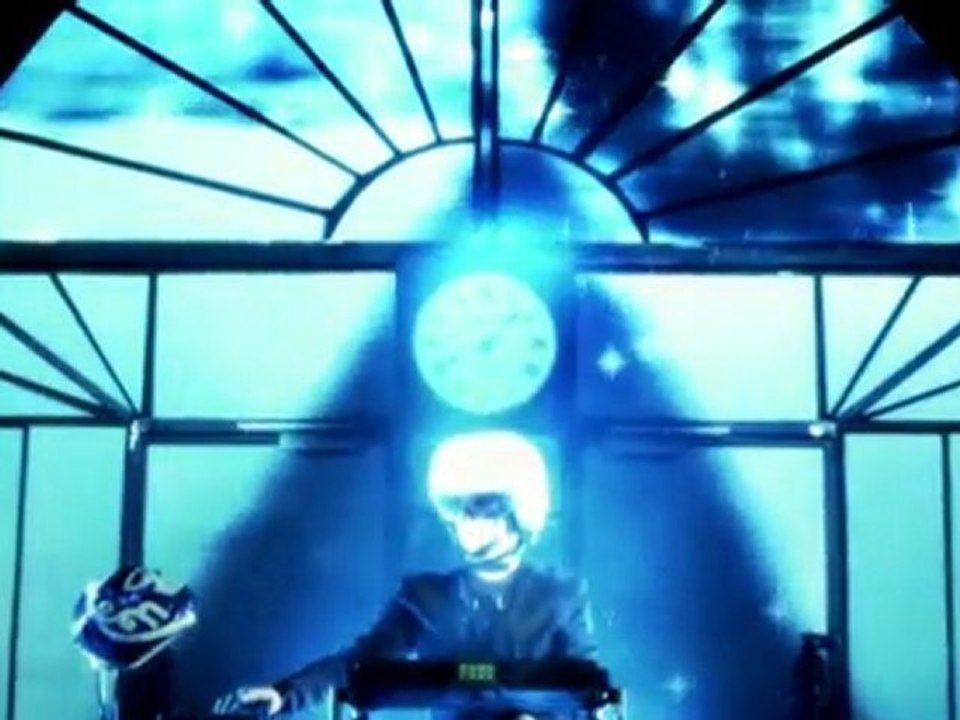 Cascadeur - Walker (clip officiel)