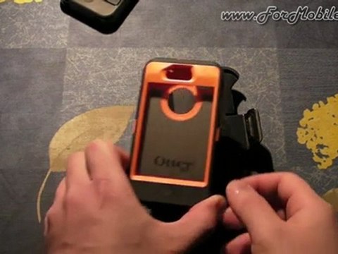 Recensione completa su OtterBox Defender Series Black & Real Tree (cover iPhone 4 & 4S)
