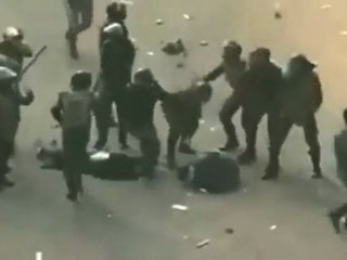 la sauvagerie de l'armée Egyptienne 18dec2011