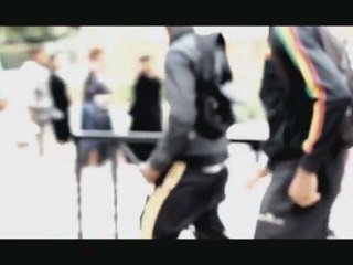 TOUT PEUT BASCULER   COURT METRAGE