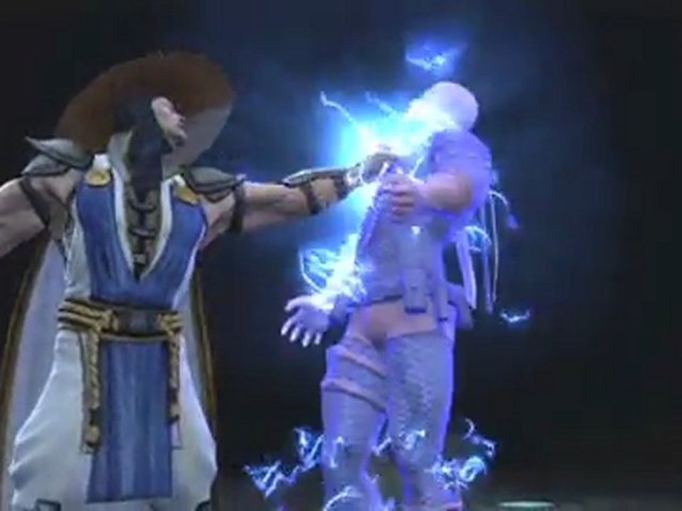 Mortal Kombat vs DC Universe (PS3) - Quelques fatalités