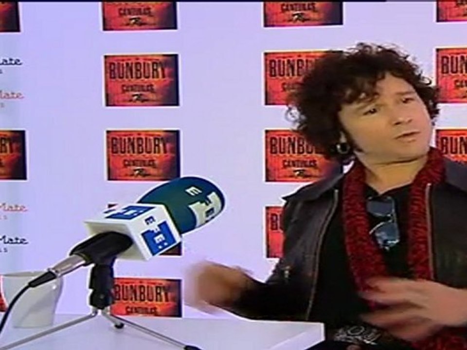 Bunbury es "Licenciado Cantinas"