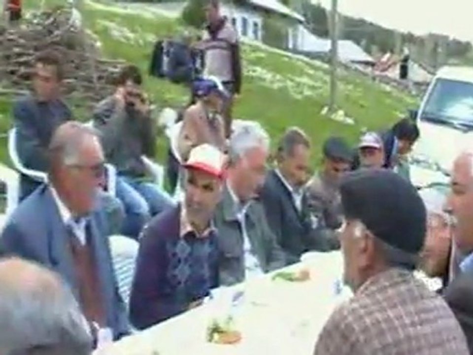 Nedim varol, Tufanbeyli, Ayvat köyü, Adana ( Halil Abimin kırkı.kuranı  2011)