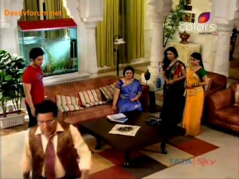 Hamari Saas Leela -21st December 2011 Watch Video Online Pt2