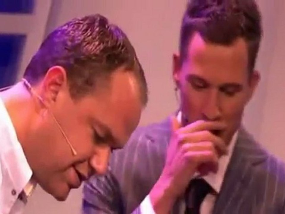 Canlı yayında insan eti yediler