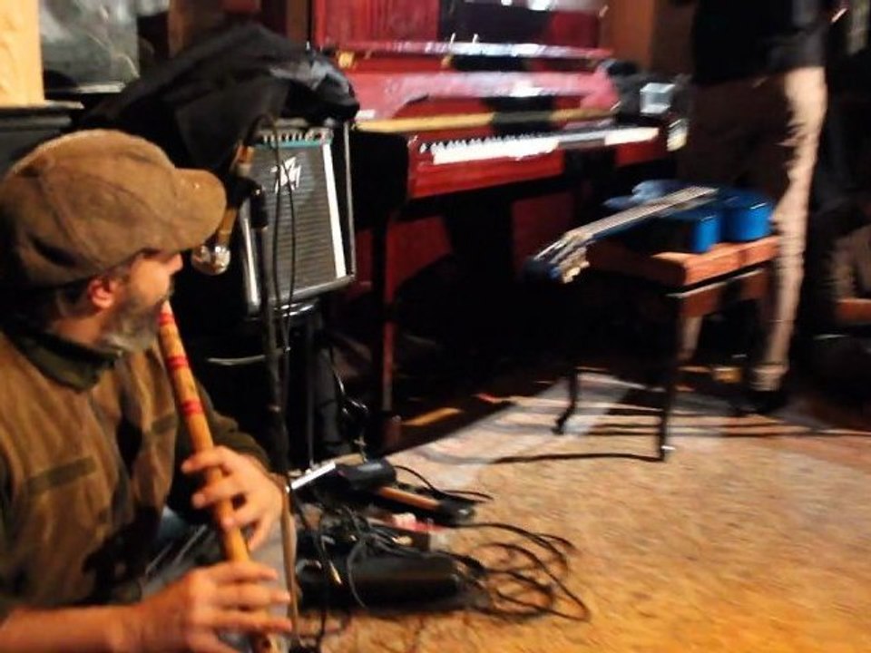 Concert  de musique planante à l'Angora évocations indiennes instruments rares+trompette