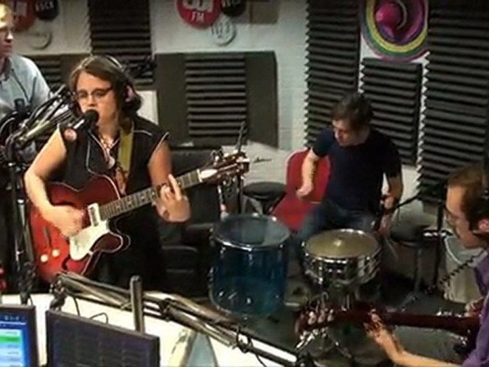 Sallie Ford & The Sound Outside - I Swear - Session Acoustique OÜI FM