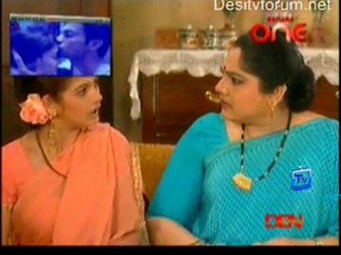 Woh Rehne Wali Mehlon Ki - 21st December 2011
