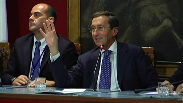 Fini - Non si può parlare di fallimento della politica