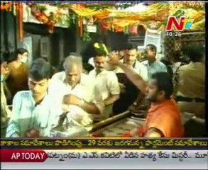 Youth Plays Dual Role In Pubs & Temples