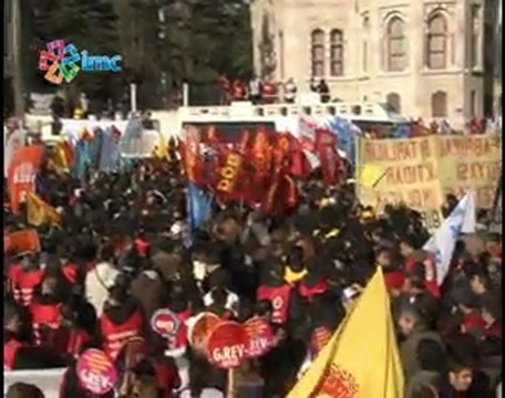 Kamu emekçileri hakları için grevdeydi