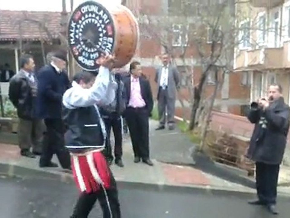 Sinop ve kastamonu davul zurna ekibi. düğün-nişan-kına-sünnet ve her türlü eğlencelerinizde hizmetinizdeyiz. Zurnacı Kemal Cep No:05357434536