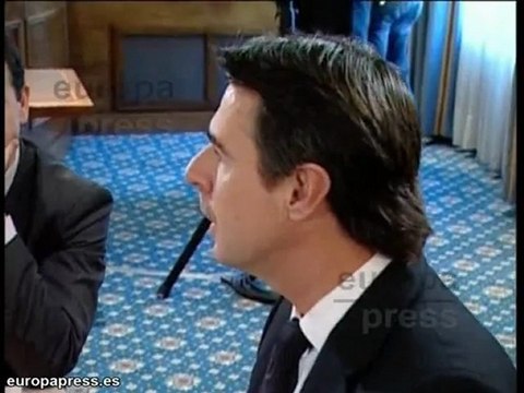 Rajoy anuncia su Gobierno para afrontar la crisis