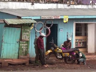 ويب-إيتن في كينيا ، قرية ابطال الماراثون