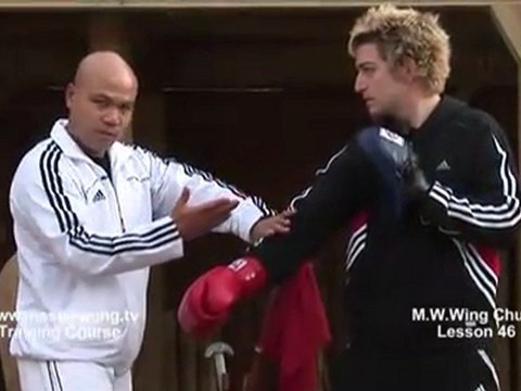 How to do Wing Chun Lesson 46-Block, cover and hit (Pad work)