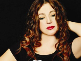 Mahur Beste (Nazan Öncel)