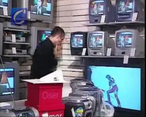 El sector servicios se contrae por la crisis