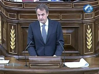 Zapatero justifica ante el Congreso las medidas tomadas ante la crisis de los controladores